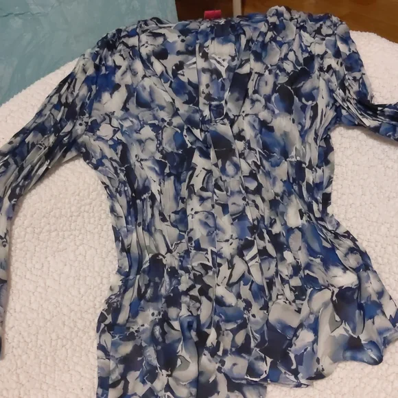 skirt sz 10 navy blue, ilyza NY brand, straight & blue & white sz PM blouse; - Picture 2 of 5